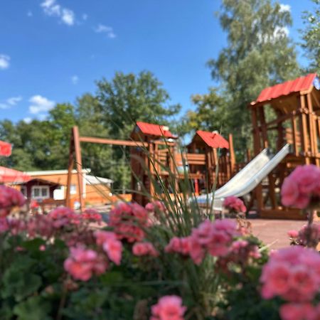 Ferien-& Erlebnispark Ploetzky Schönebeck Exteriör bild