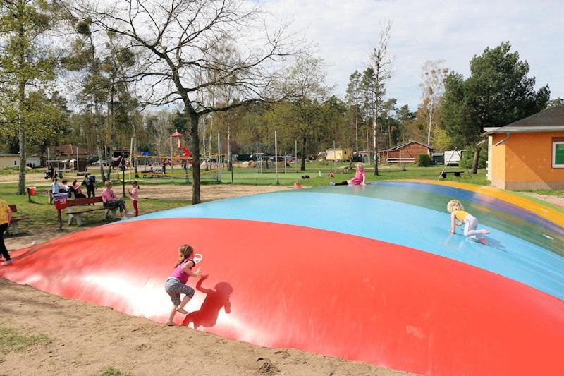 Ferien-& Erlebnispark Ploetzky Schönebeck Exteriör bild